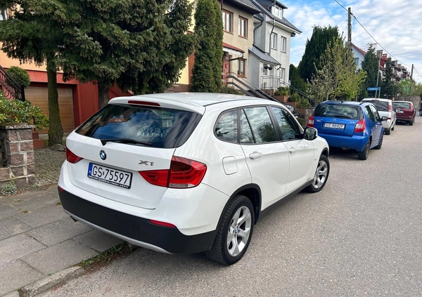 BMW X1 cena 39900 przebieg: 143000, rok produkcji 2011 z Słupsk małe 172